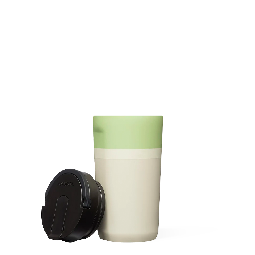 star-warstm-kids-cup-k5 0b29a0bde323--grogu-kids-cup-product-lid-off.png